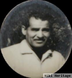 Reynaldo Sierras