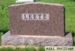 Robert L Leete