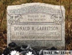 Donald R Garretson