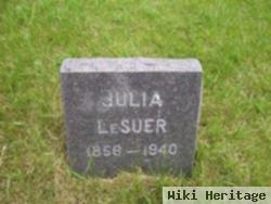 Julia Lesuer