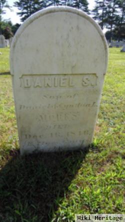 Daniel S. Mores