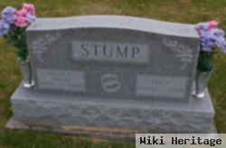 Lee F Stump