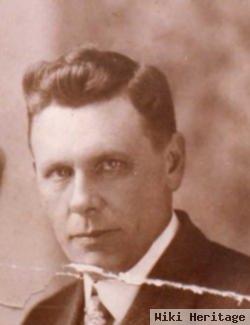 William E Cummins