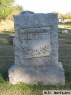 Mary E. Suesz