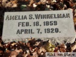 Amelia S Winkelman