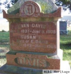 Susan E Jones Davis