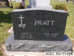 Larry E Pratt