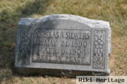 Nicholas A Siewers