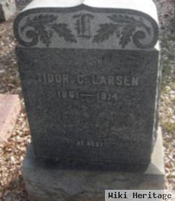 Tidor C. Larsen