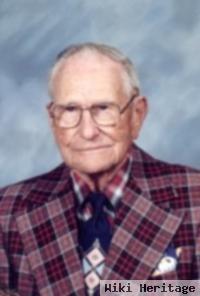 Fred Hilton "buck" Buckendorf