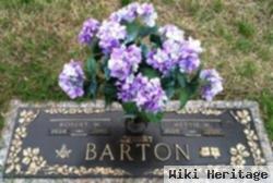 Hettie H Barton