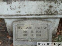 Rev Daniel Jones, Sr