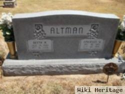 Betty Alma Schetrompf Altman