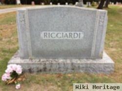 Victor T Ricciardi