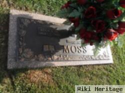 Hugh D Moss, Sr