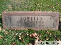 Llewellyn W Howells