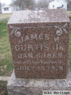 James M Curtis, Jr