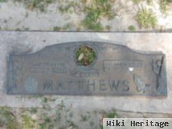 Sara L Matthews