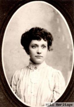 Viola Goosman Wells