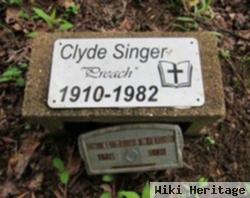 Clyde "preach" Singer