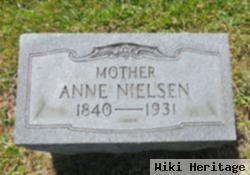 Anne Nielsen