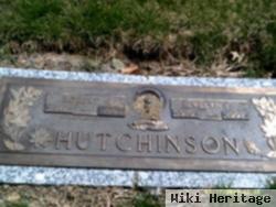 Evelyn L Hutchinson