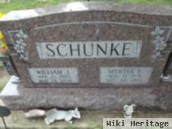 Myrtle L Schunke