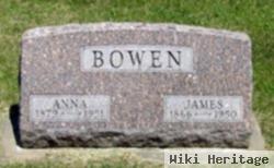 James Bowen