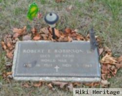 Robert E Robinson, Sr