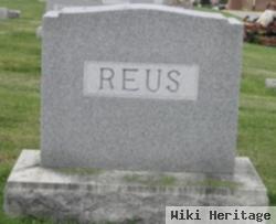 Ruth E Reus