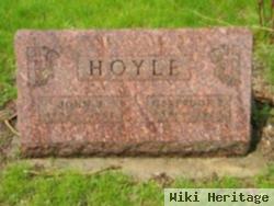 Gertrude T Hoyle