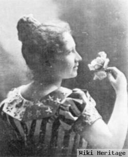 Nellie Ryland Lowande