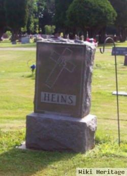 Rufus C Heins