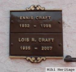 Lois R Craft