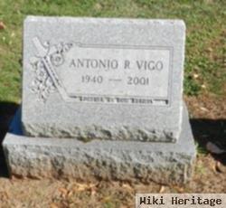 Antonio R Vigo