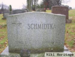 Emil L Schmidtka