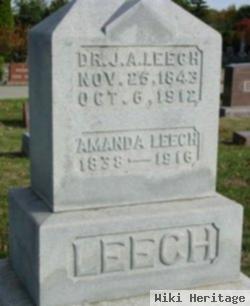 Amanda Leech