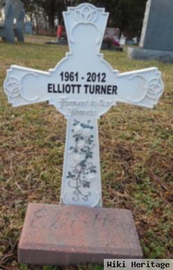 Elliott Turner