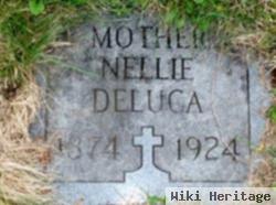 Nellie Deluca