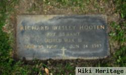 Pvt Richard Wesley Hooten