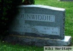 Mae E Dunwiddie