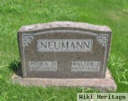 Walter J Neumann