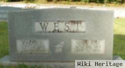 Nina Mae West