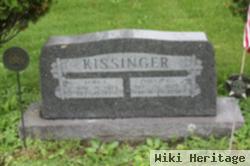 Alma L Kissinger