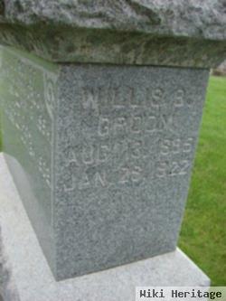 Willis B Groom