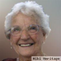 Lorraine E. Hoyer Birtcil