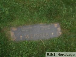 Wilma E Weisser