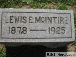 Lewis E Mcintire