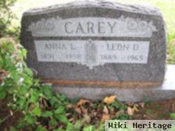 Leon D Carey