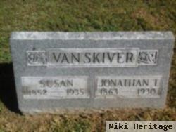 Jonathan T Van Skiver
